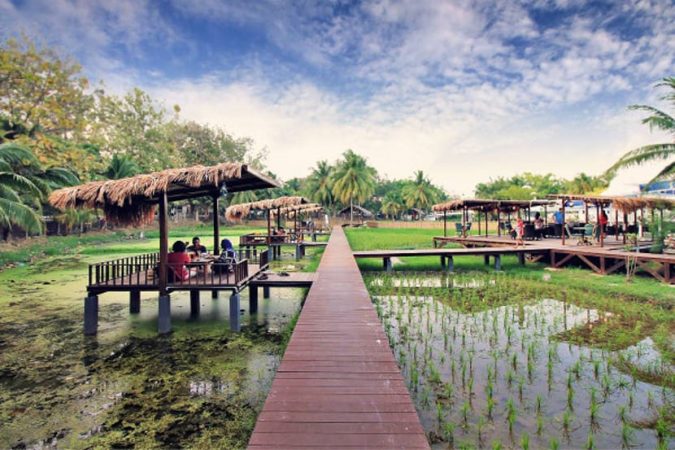 Tempat Makan BEST di Langkawi yang UNIK untuk dicuba