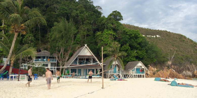 Pulau Rawa - Bola Tampar Pantai (Beach Volleyball)