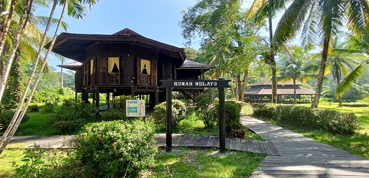 rumah melayu